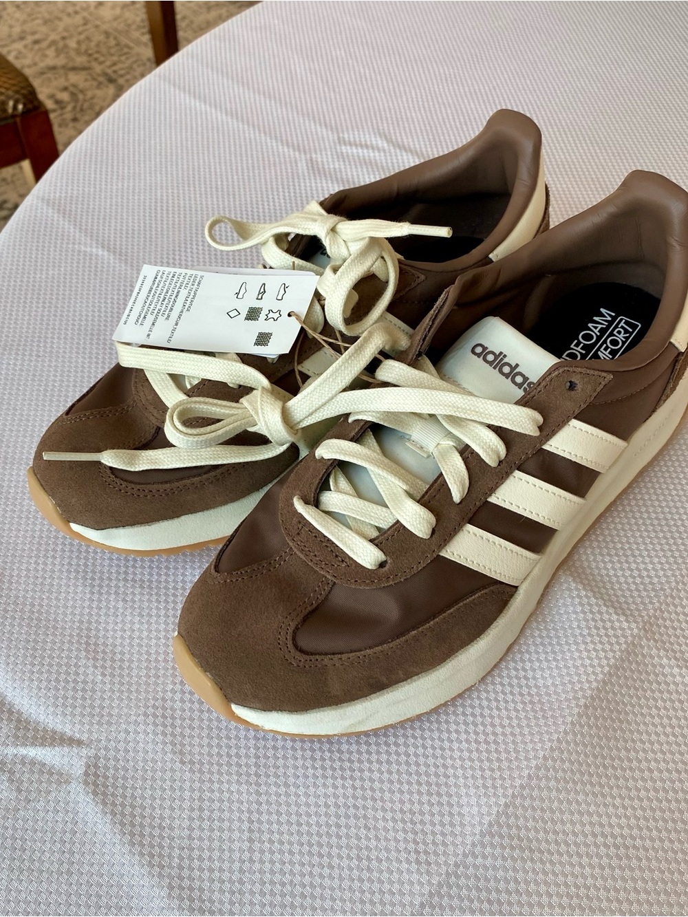 adidas Men’s Brown & White Cloudfoam Casual Sneakers - Picture 2 of 12